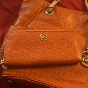 Micheal kors tote